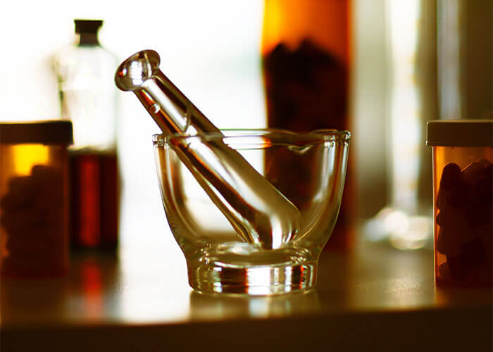 Picture of pestle and mortar.